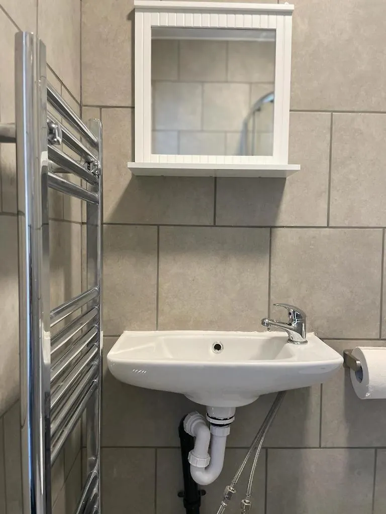 Amazing Studios 3 - East London Apartment
